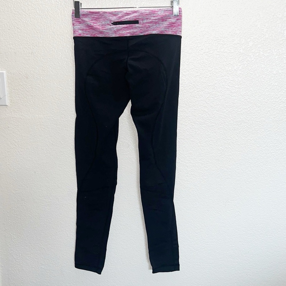 Lululemon lower rise black with pink Heathered band full length leggings - Picture 5 of 11